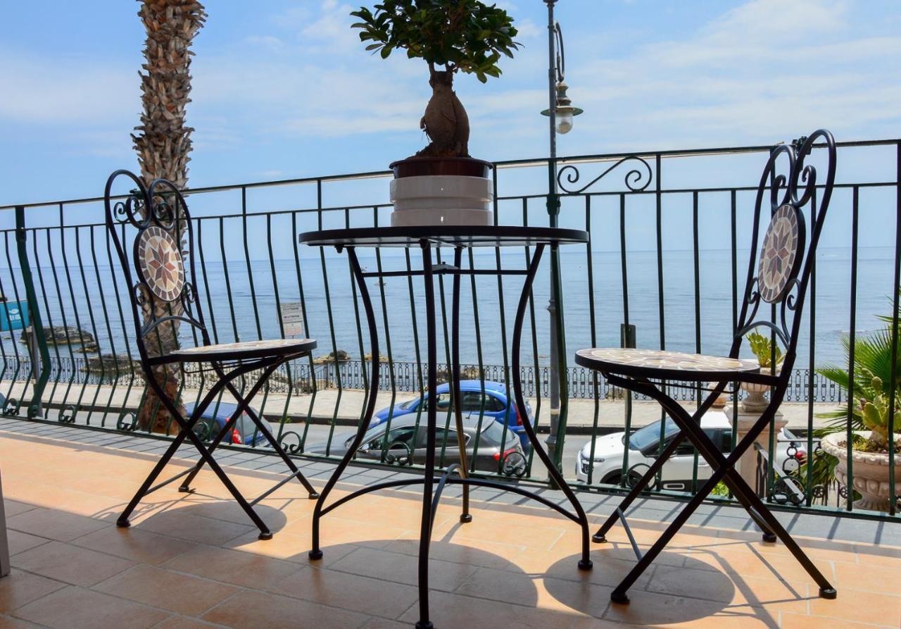 Appartamento Sun Sea House Taormina Giardini Naxos Esterno foto